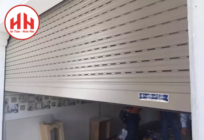 cửa cuốn Singdoor SE03